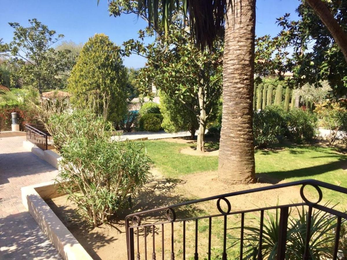 Appartement Spacieux Avec Jardin Coeur De St Tropez Saint-Tropez Exterior photo